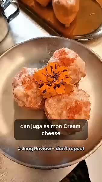 tempat makan sushi tebel & segar di Bandung  #hiddengemsushibar  #Kalo sushi kaya gini mau gaksihh?!  #sushidate   #kedaijepang  #Foodlovers