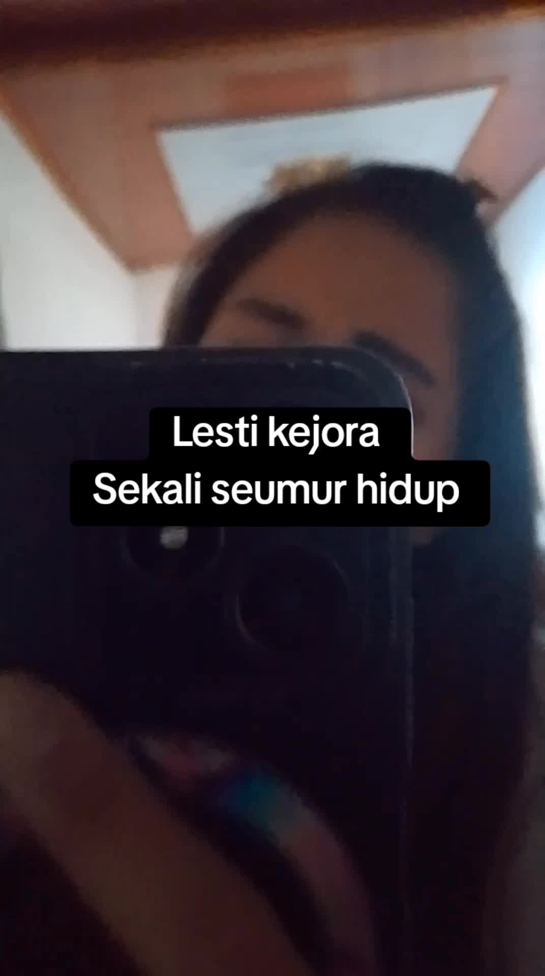 Anisa 
Lesti , Sekali seumur hidup 