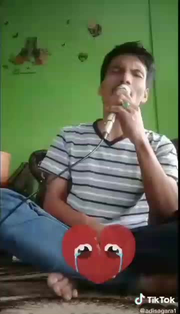 titpkan cintaku obat gabut mending karoke yuk kawanku ??
