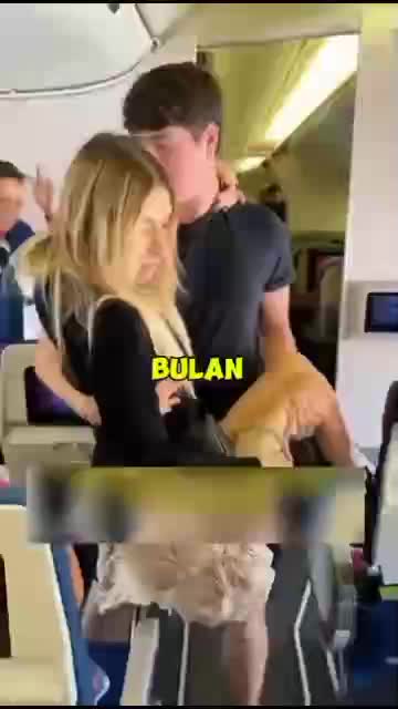 Anak menggendong ibu nya di pesawat saat ibu nyaa sakit



#fyp #short #rigelagency #OriginalSong #HOTrctiplus #RCTIPlus  #viral #HOT #video