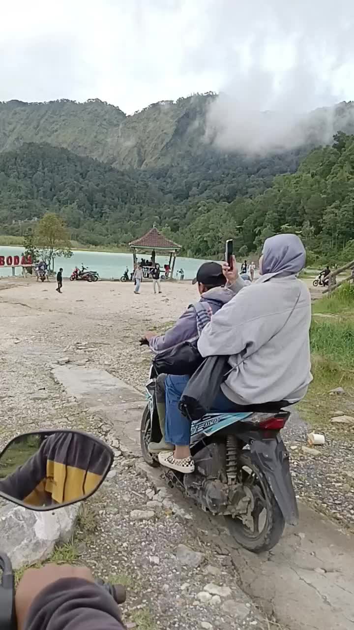 akhirnya sampai juga di kawah talaga bodas
 #Viral 