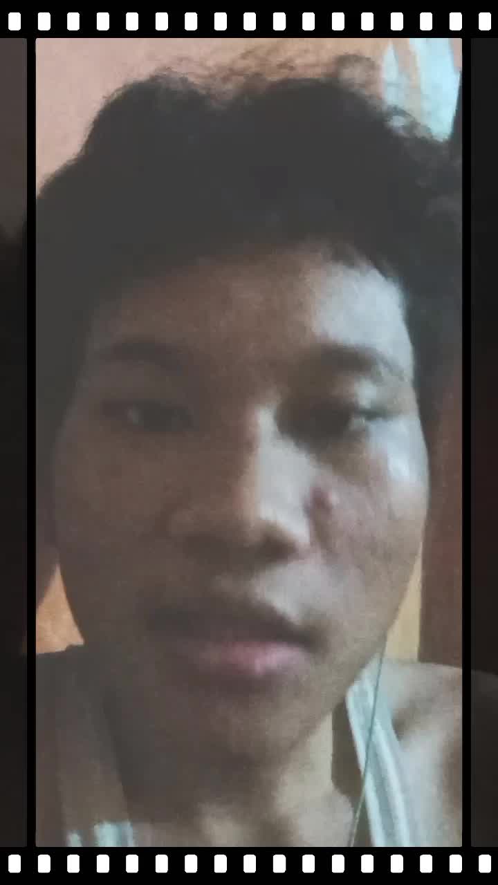 perkenalkan nama saya Adjie kurniawan Trivanto umur19tahun Asal Dari Kota surabaya Saya ingin membawakan lagu dari mahalini sial