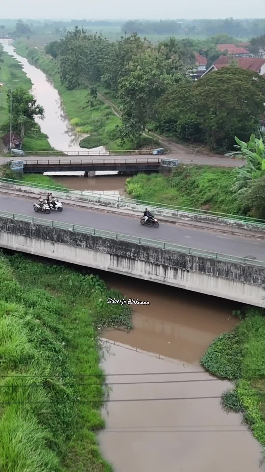 Jembatan Legend Pabrik Gula Krembung

#trendingreelsvideo
#fypreels
#pabrikgulakrembung
#viralreels