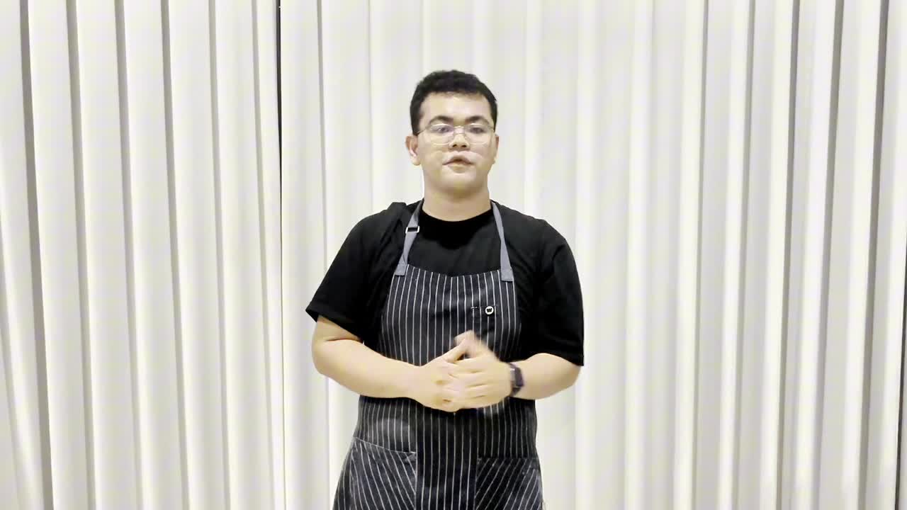 Prawn Ravioli & Chilli Butter Sauce with Crustacean Oil 
- Gema Pramana #onlineauditionmci12