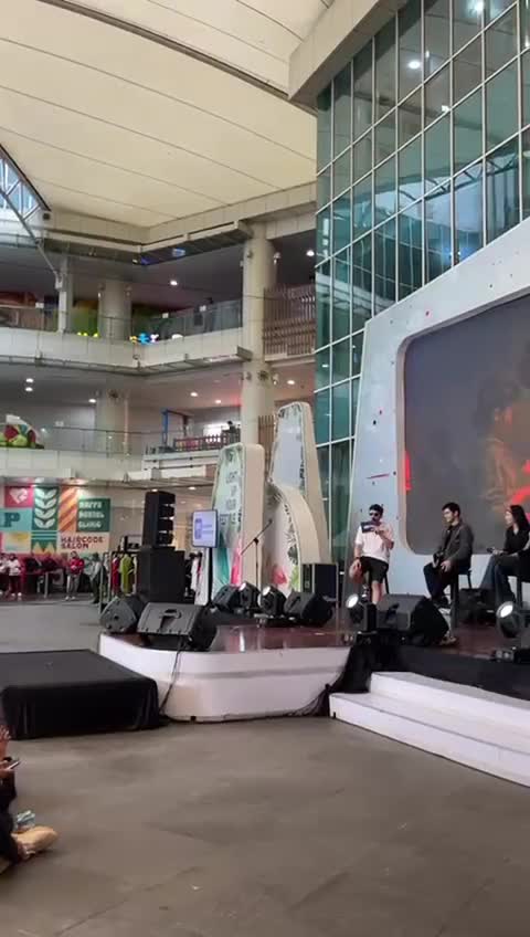 Nobar Indo vs Vietnam bareng RCTI PLUS

#RCTIPlus #nobartimnas 