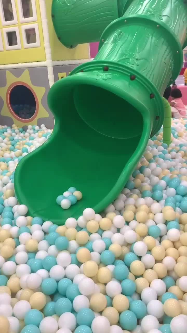 ada yang nongol tapi apa ya??  