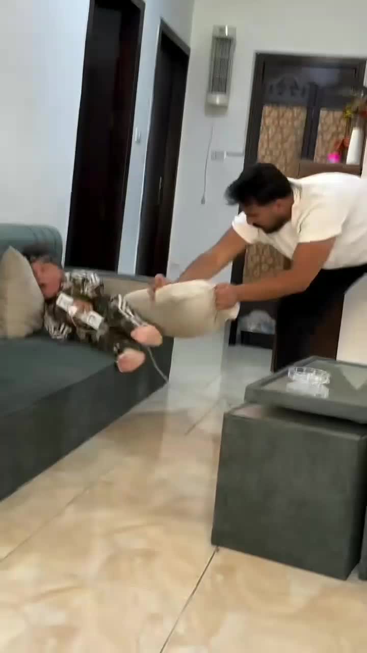 kocak  #short  #HOTrctiplus  #komedi 