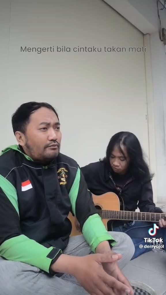 Berharap bisa ngerubah orang? Yaelah kalo emang udah wataknya mah, bikin ngebatin doang