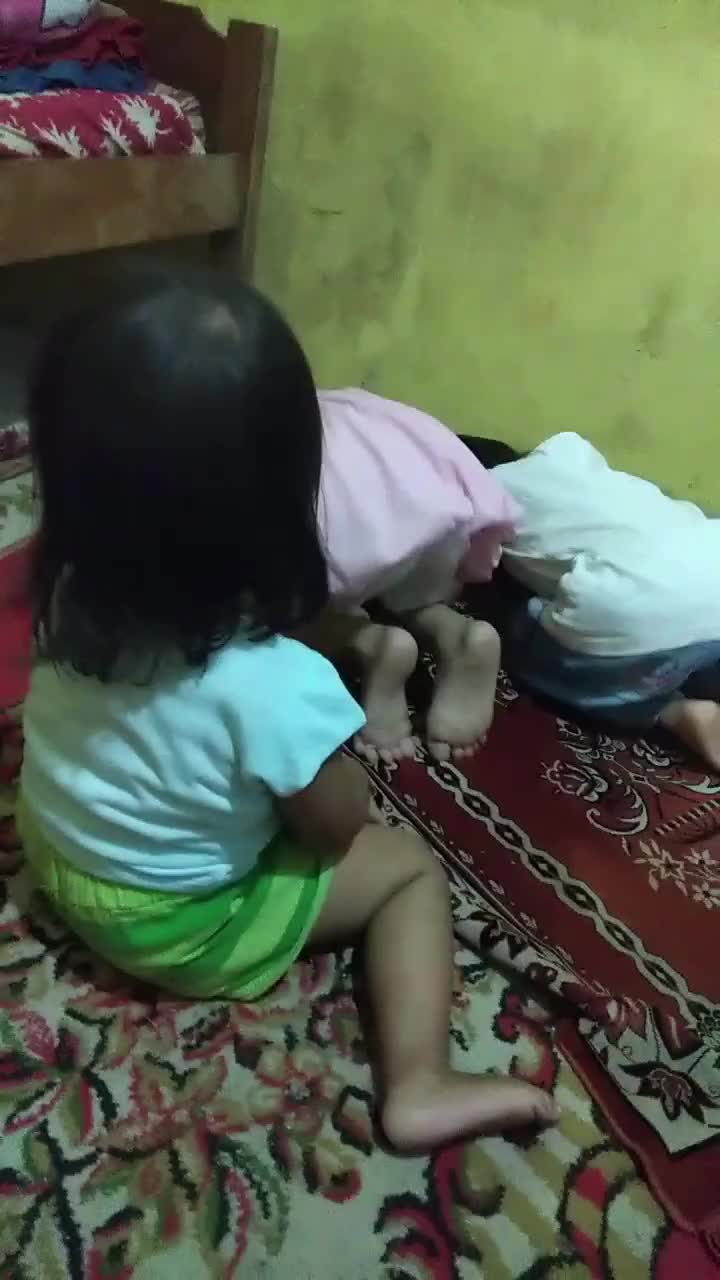 waktu masih gemesin 😅

#RCTIPlus #RCTIoke #HOTrctiplus #1TRENDING #fypシ゚viral #mahmud #mamahmudaberanaktiga 