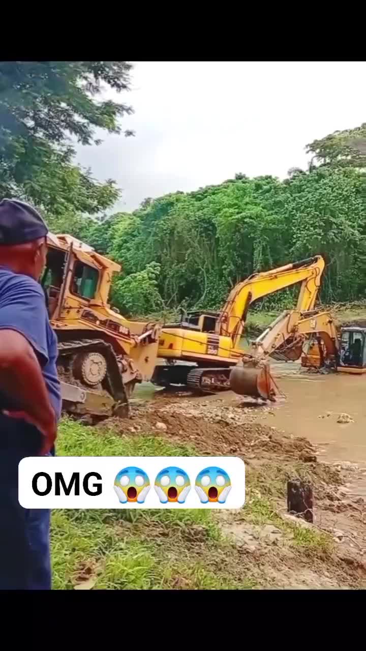 ngeri sekali ini ngekop gak gerak.. #alatberat
#mandi
