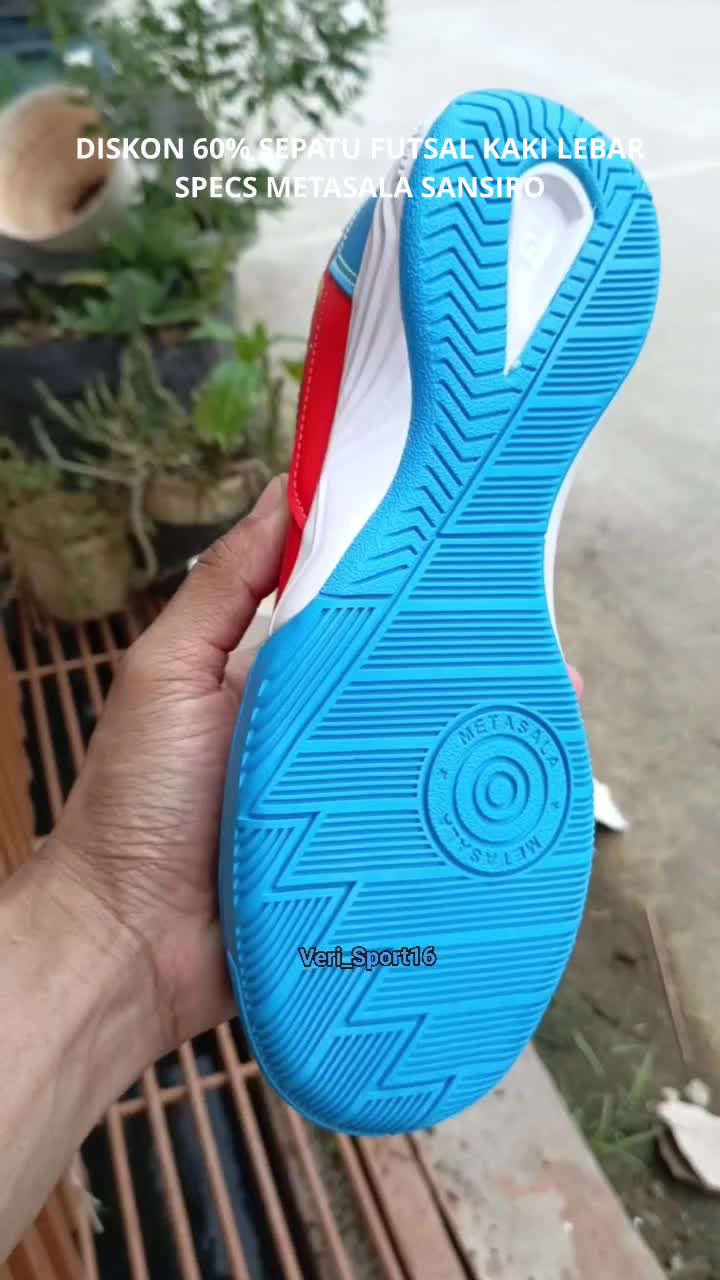 DISKON 60% SEPATU FUTSAL.
SPECS METASALA SANSIRO.
Rp.469.800 JADI Rp.185.000.

VERI SPORT ORIGINAL GAK HARUS MAHAL.
ORDER KLIK 👇

WA : 08522