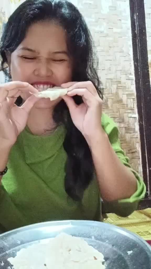 Random banget aku
 #short  #trending  #HOTrctiplus  #viral 