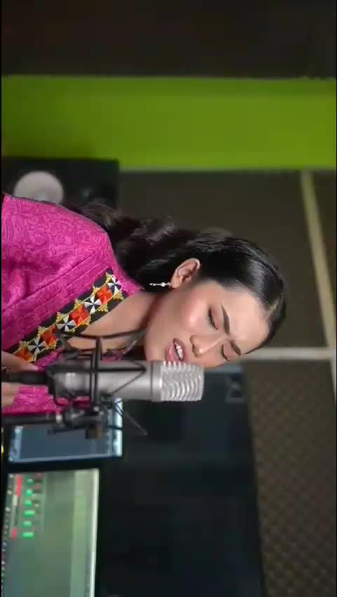 MI2024_Syahirah Alika_Menyanyi