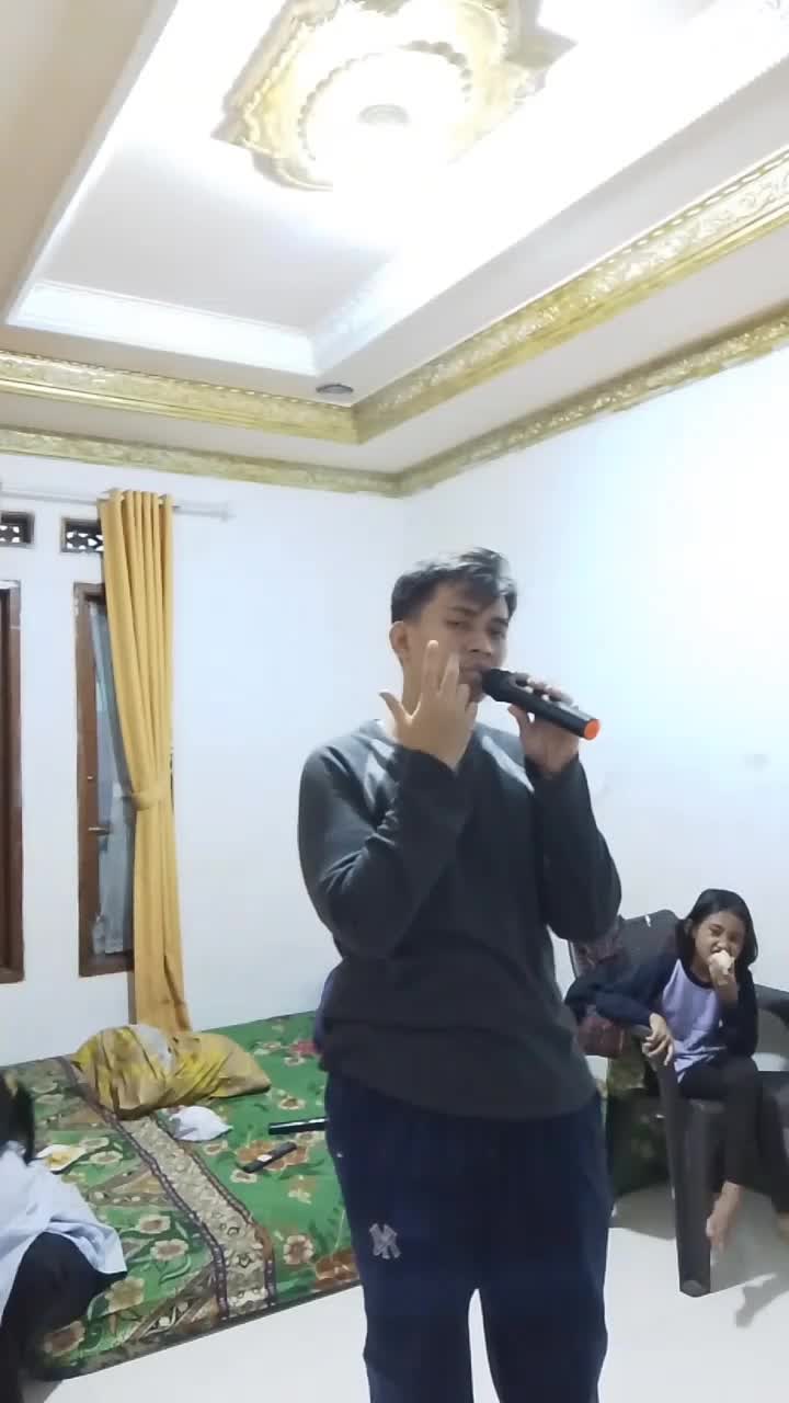 IDOL_XIII AZIJUL AZHAR 26 KOTA TANGERANG BACK TO BLACK