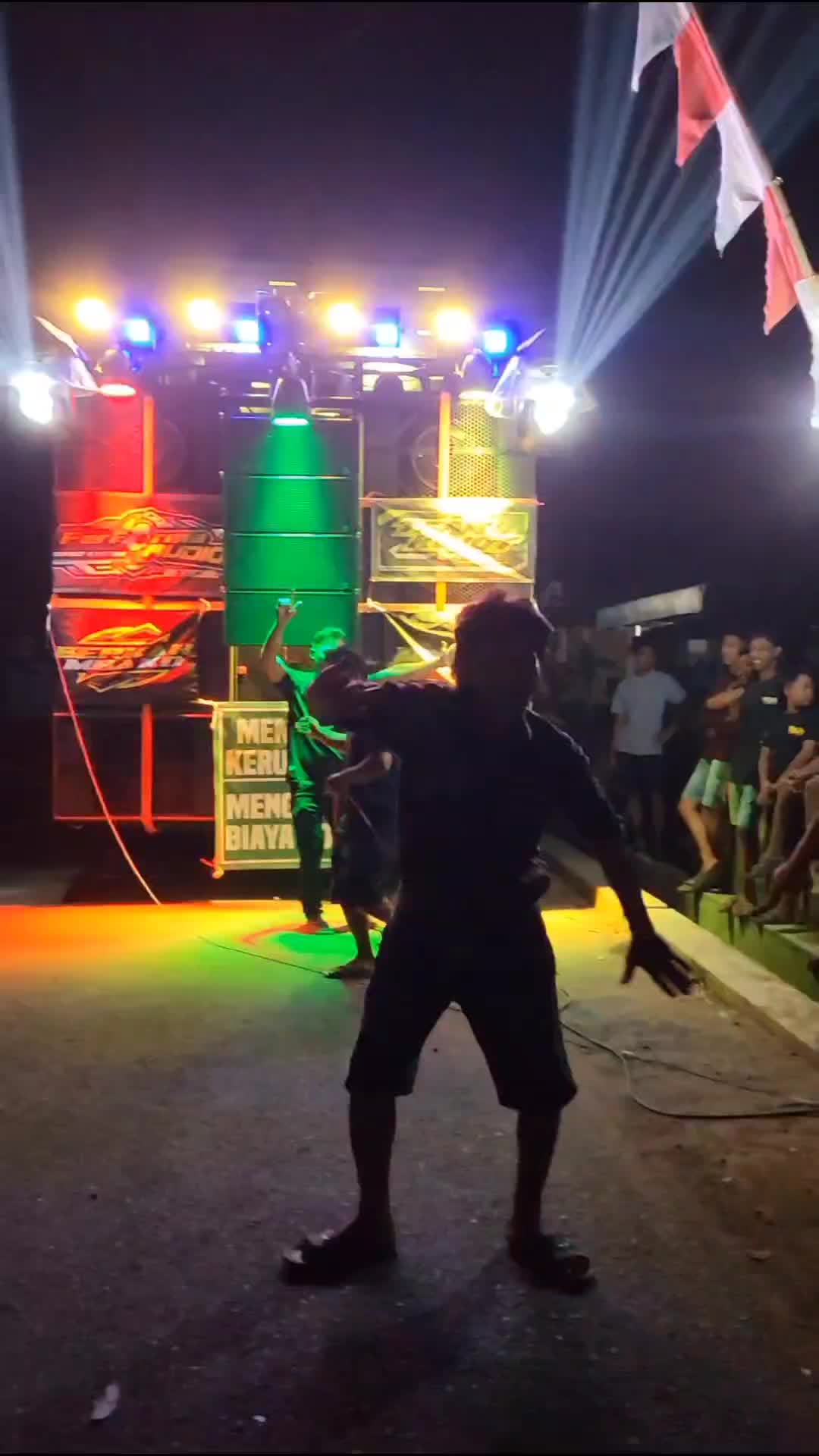  #karnaval   #kreator  #fyp  #trending  #goyang 