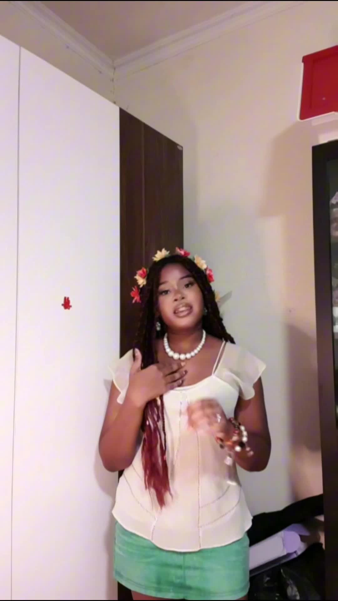 IDOL_XIV NATASHA LYNN 16 TAHUN BEKASI My everything & siapkah kau tuk jatuh cinta