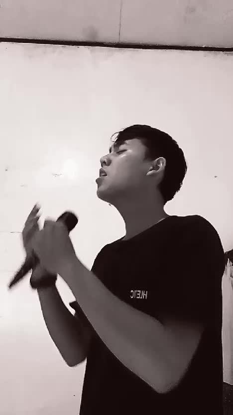 cover lagu apa lagi ya gaess tolong bantu ya 