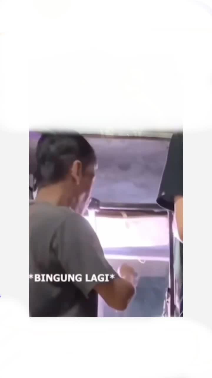 bapak nya bingung #komedi #kompor #fypシ 