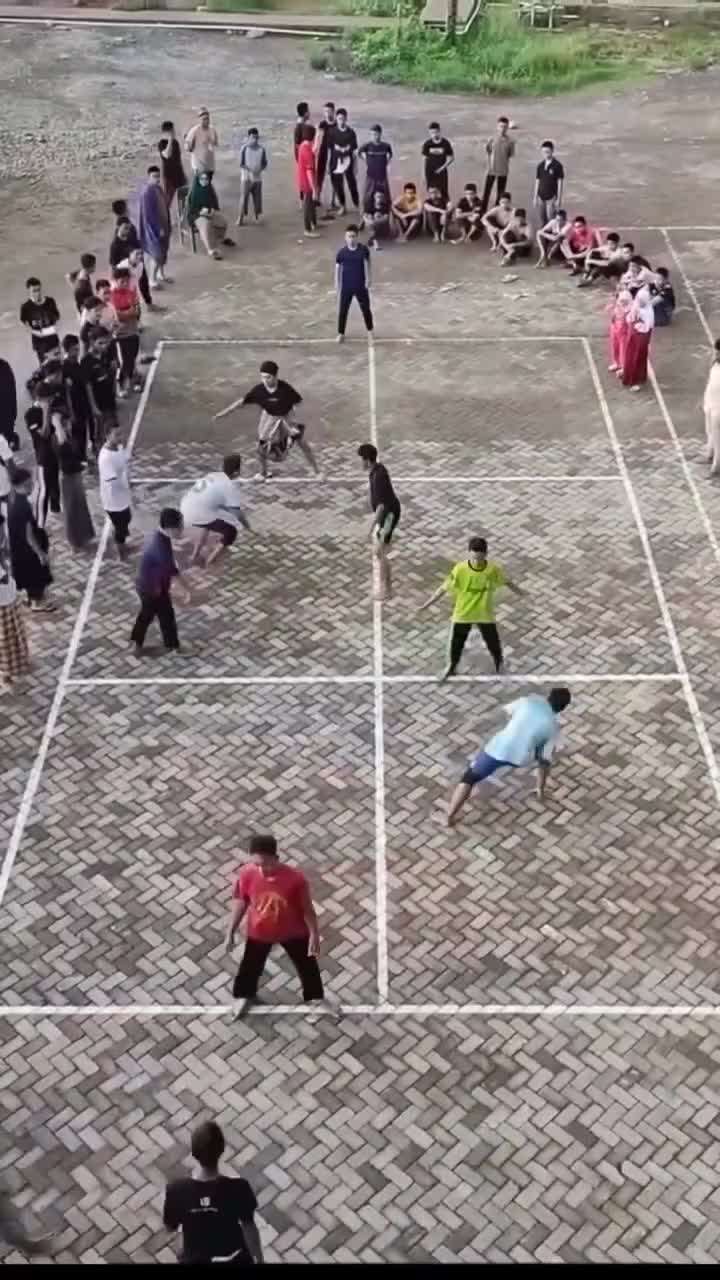 game apa ini kalo ditempat kalian? 