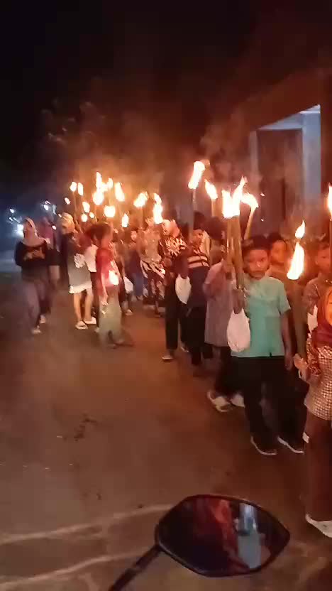 suasana malam idul adha di kampung #Agama Iduladha  #DIKAMPUNG  #budayaIndonesia 
