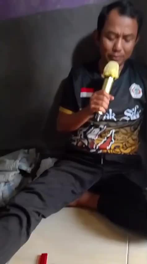Risman Berkaraoke