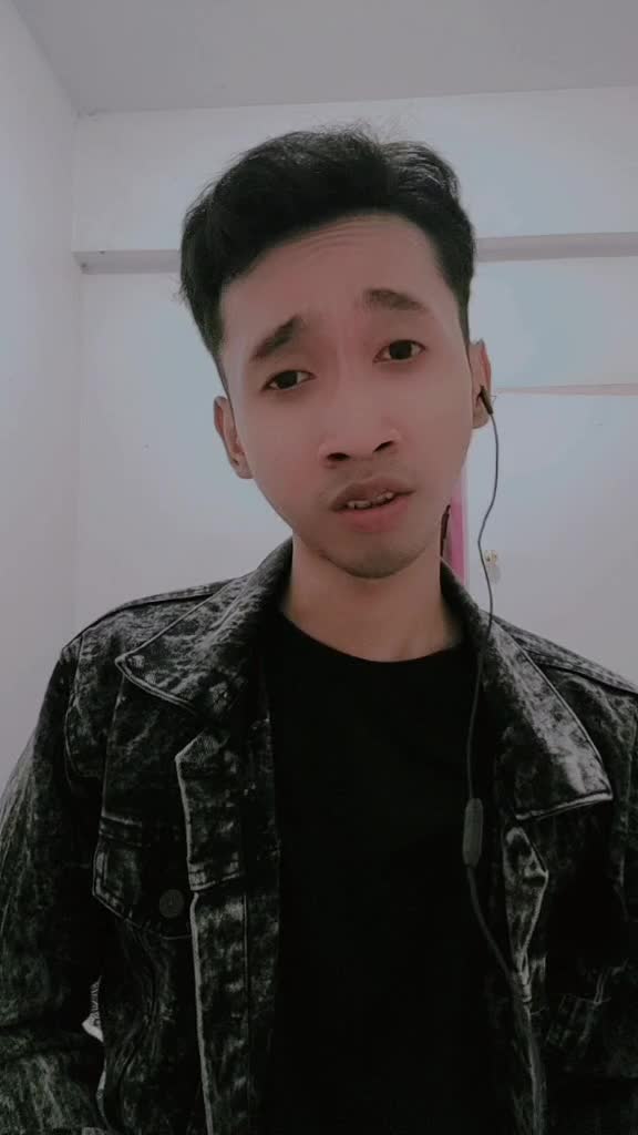 nike ardilla seberkas cahaya terang