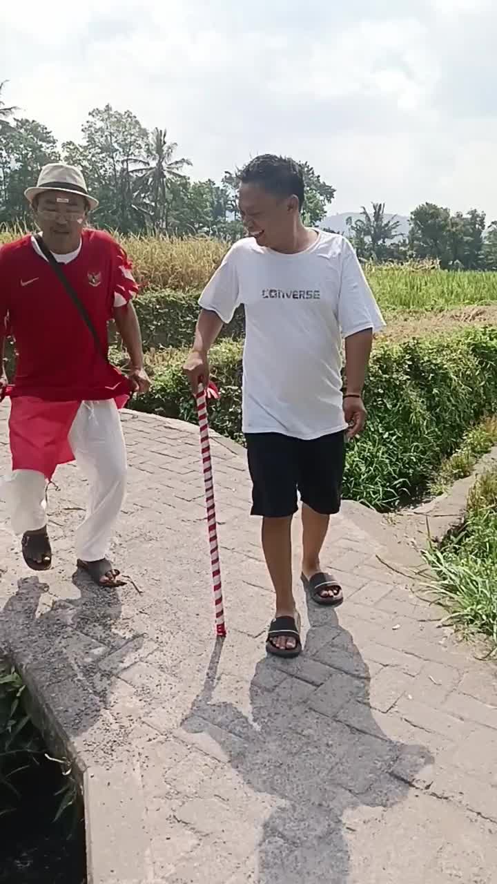 demi memeriahkan Hari kemerdekaan cosplay jadi aku aku  #short  #RCTIPlus 
