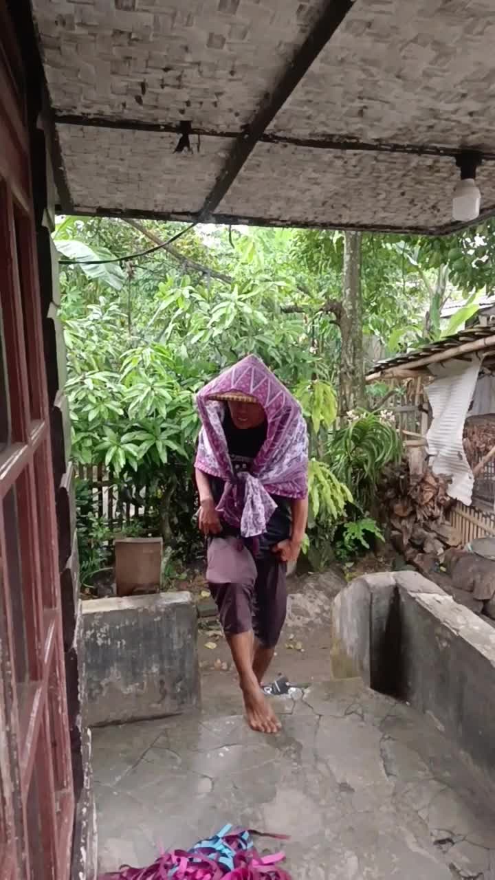 pendekar cotom bledug 😂

 #komedi  #short  #HOTrctiplus  #RCTIPlus  #trending  #foryoufage 