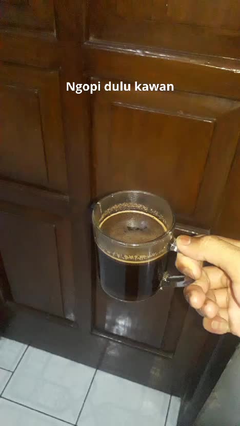 Ngopi dulu kawan
#kopi  #kopihitam  #Tonton sambil ngopi lurr ☕ 