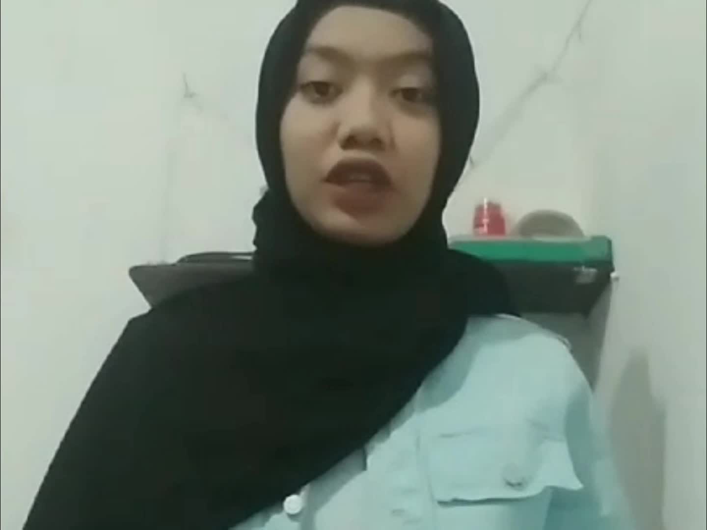 IDOL_XII Jelyta Az-Zahra 18 tahun Bandung Payung Fantasi-Hendri  Rotinsulu