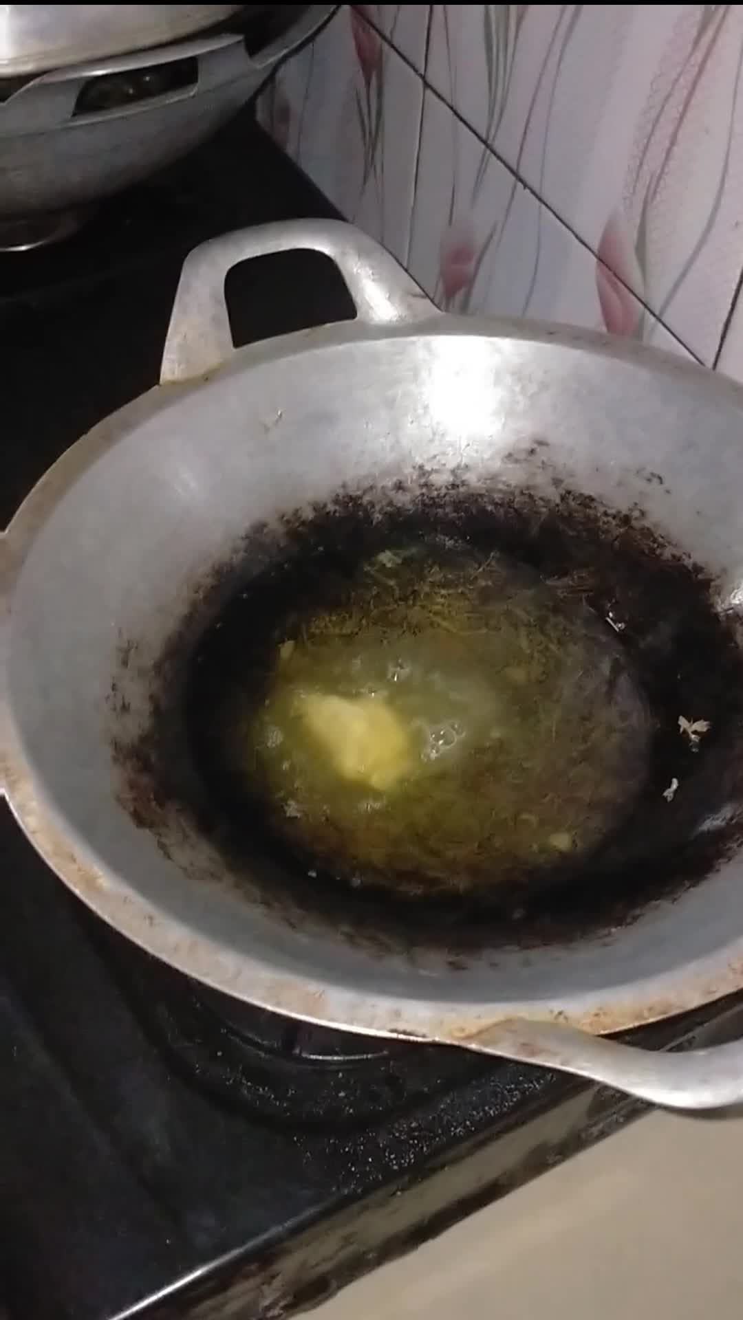 Pagi pagi Membuat Ayam Crispy #RCTIPlus #HOTrctiplus #AyamTangkapSambalBelimbingWuluh 