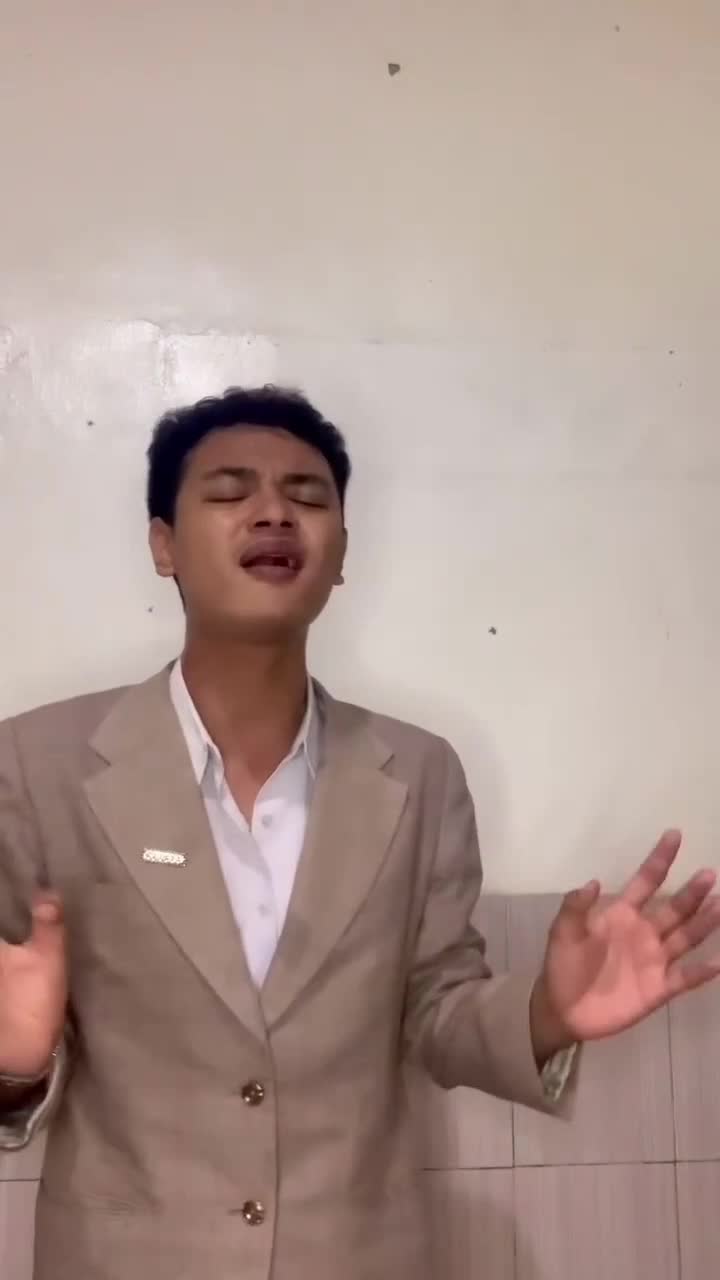  chandra audia nugraha cilacap 21 taun 
