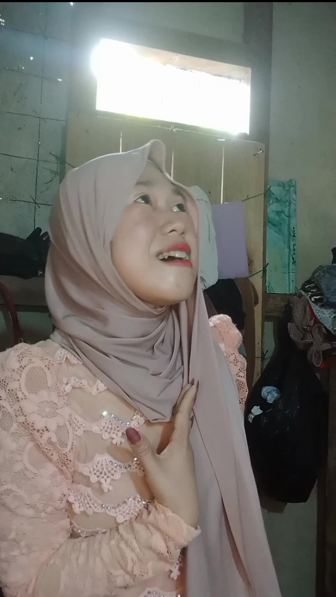#KDI 
Nama:Riska Auliani 
umur: 21 tahun 
asal : Kapuas hulu Kalimantan Barat 
lagu up beat: Gulali 
#OnlienAuditionKDI2025 #AudisiKDI #kapu