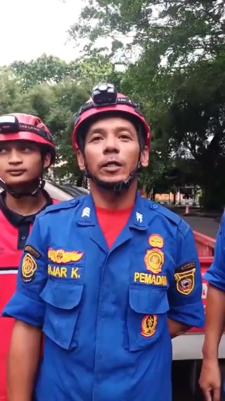PADAHAL MASIH BISA COLAY, NYUSAHIN ORANG KAN

#videolucu