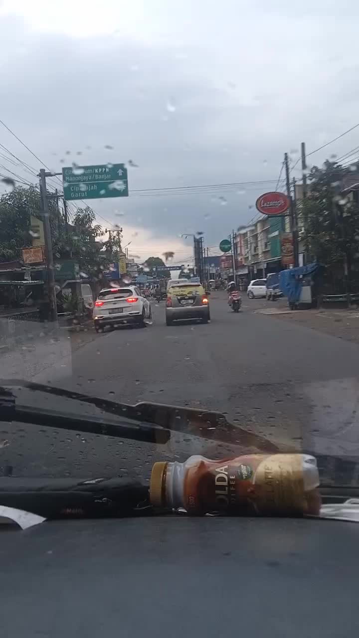 jalan jalan disiang hari bismilah fyp
#fyp #Tasikmalaya #tiktoktainment 