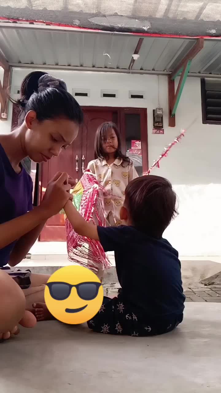 emg susah motong kuku anak kicik 🥱🫣

#RCTIPlus #HOTrctiplus #fypシ゚viral #1TRENDING #mahmud #mamahmudaberanaktiga 