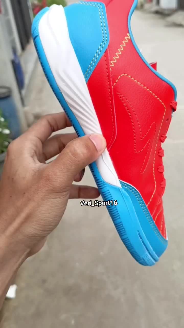 DISKON 60% SEPATU FUTSAL ORIGINAL.
SPECS METASALA SANSIRO.
Rp.469.800 JADI Rp.185.000.

VERI SPORT ORIGINAL GAK HARUS MAHAL.
ORDER KLIK 👇

W