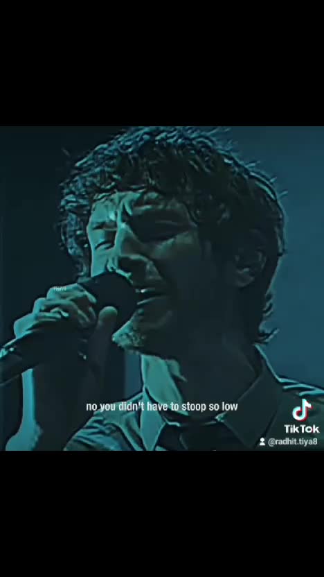 follow tiktok radhit.tiya8