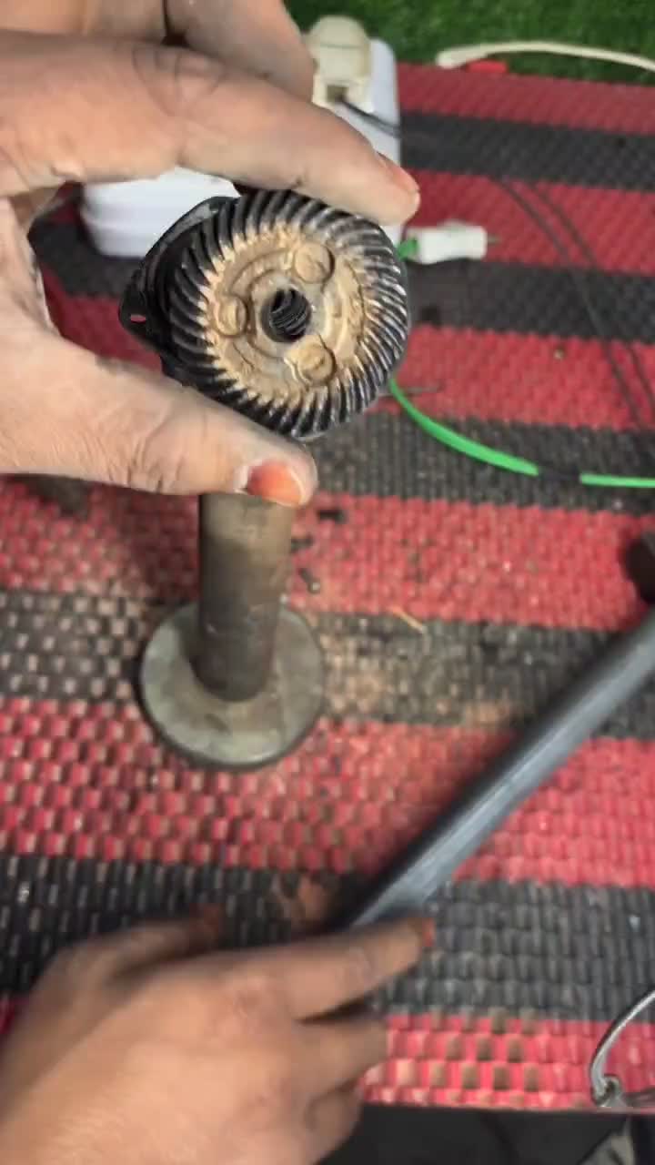 repair bearing AS gerinda yang koyak 
#service #skill #kreatif