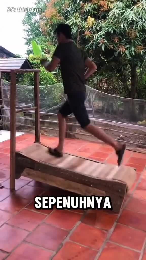 kreatif banget bikin treadmill dari kayu