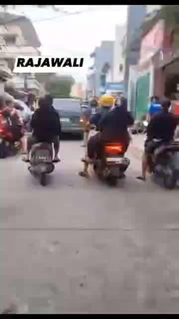 mobil nyenggol motor  #Percekcokan 