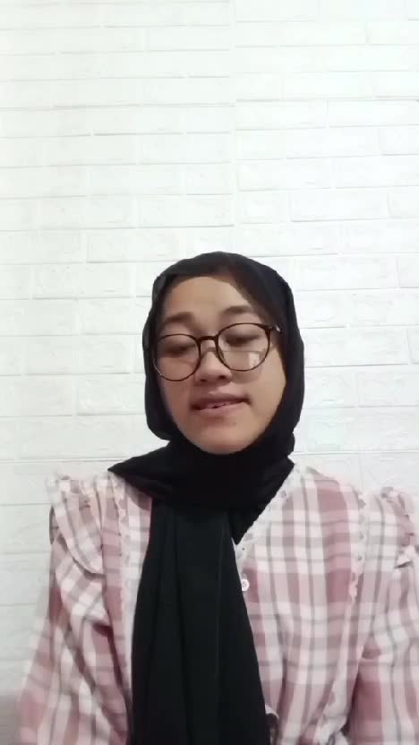 IDOL_XIII PUJI FITRI 21 TAHUN SUMEDANG AMIN PALING SERIUS