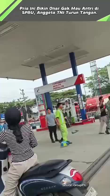 Pria Ini Bikin Onar di SPBU, Anggota TNI Turun Tangan. #videoviral  #videoedukasi  #contentbaru  