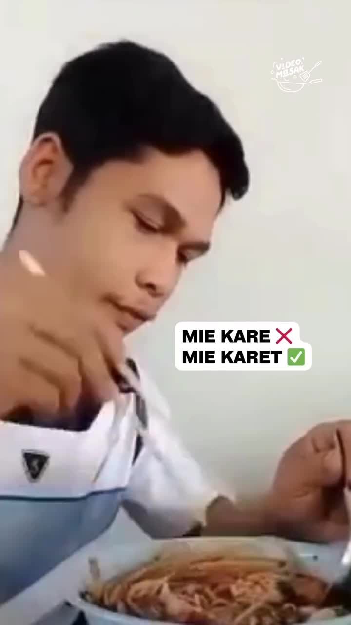 Mie apa yaaa guys wkwk
#videolucu #videomasak #Food #klosukakliklike #mie 