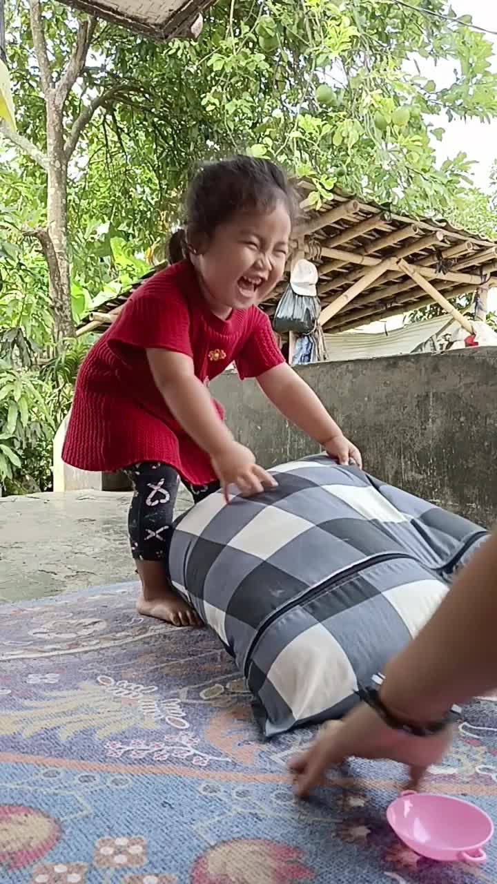 beneran kaget dia  #short  #HOTrctiplus  #RCTIPlus  #fyp 