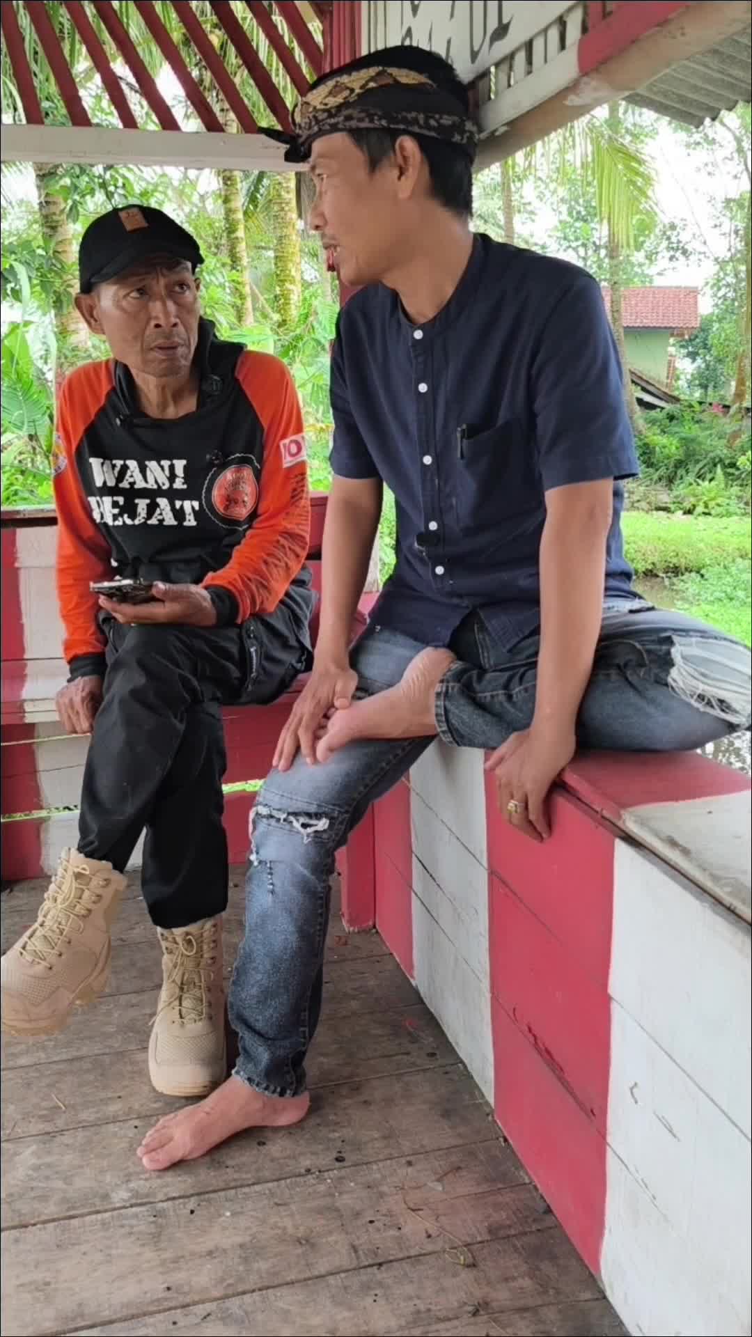 Naek Daun  #RCTIPlus #komedi 