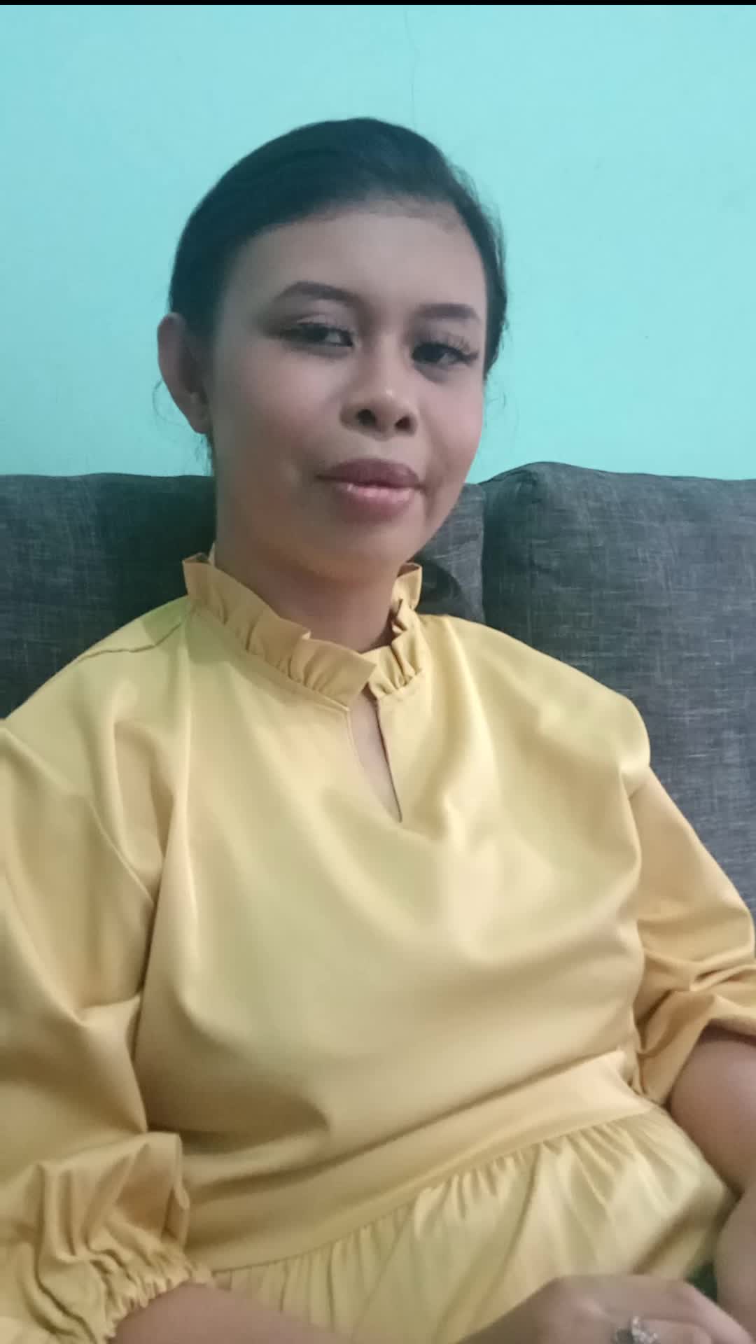 IDOL_XIII TRIANA 23 BANDUNG TAK INGIN BERPISAH