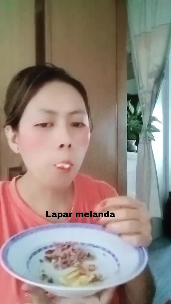 makan simple,langsung kenyang  😂#MyFirstVideoOnHot+