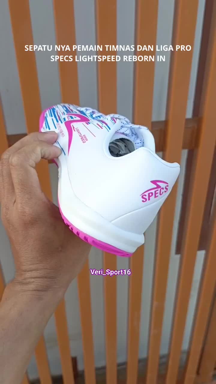 SEPATU NYA PEMAIN PRO.
SPECS LIGHTSPEED REBORN IN WHITE MAGNIFICO.
Rp.599.800 JADI Rp.575.000.

VERI SPORT ORIGINAL GAK HARUS MAHAL.
ORDER K