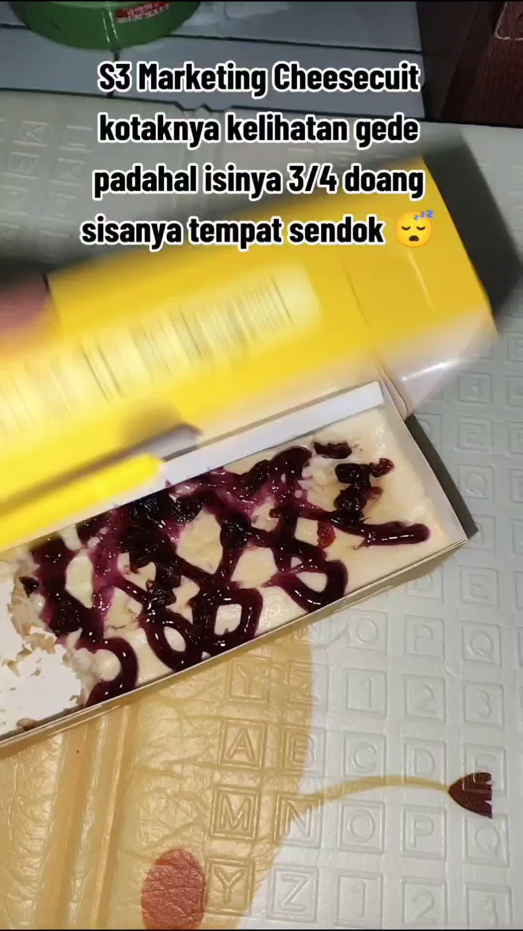 kenapa tempat sendoknya luas bgt 